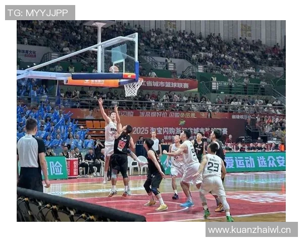 杭州篮球队与成都篮球队赛后分析实力对比与战术探讨 杭州篮球队与成都篮球队赛后分析实力对比与战术探讨