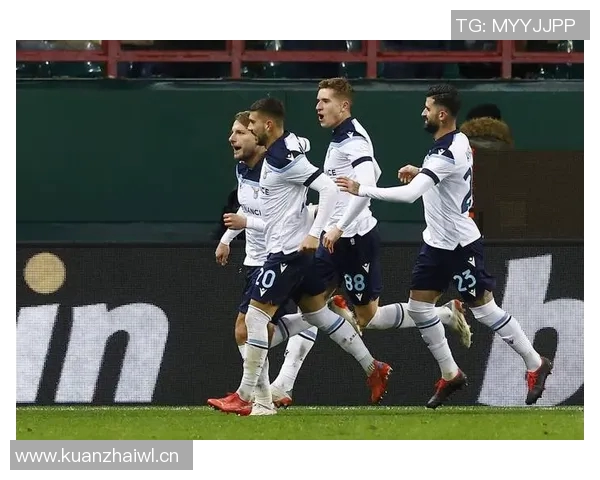 俄罗斯足球超级联赛新纪元:竞争激烈与俱乐部崛起的背后故事 俄罗斯足球超级联赛新纪元:竞争激烈与俱乐部崛起的背后故事